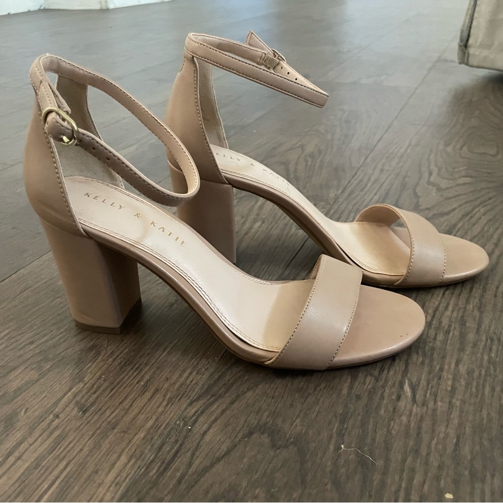 Kelly & Katie Tan Heeled Sandals Block Heel